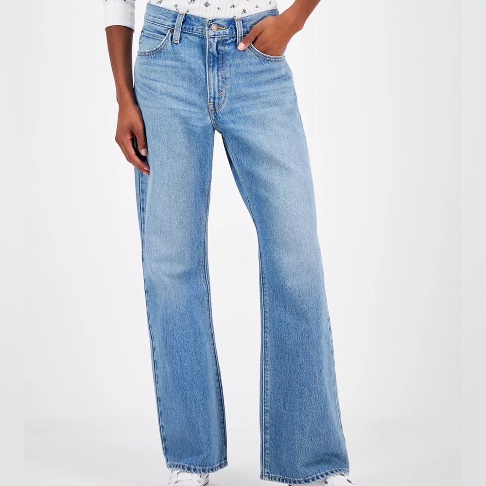 LEVI’S ‘94 Baggy light wash